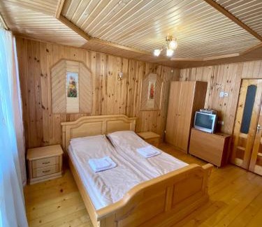 Yaremche House | Zyma_Lito Guest House
