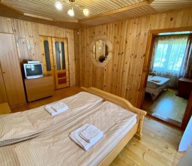 Yaremche House | Zyma_Lito Guest House