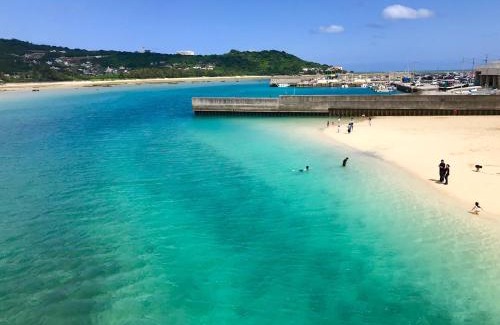 Ojima Island Villa | ZZOKIAI Premier Ou 奥武壹号A棟B棟奥武壹号A棟 奥武岛上能看见海的新建一户建 走到海滩只有1分钟 only 1 min walk to the beach