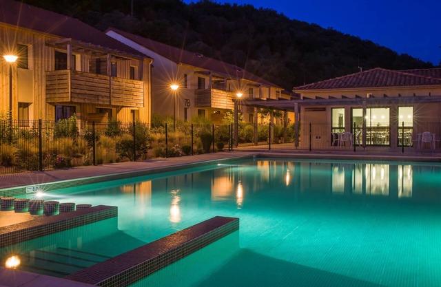 À 300m du Centre! Appart avec Accès Piscine, Wi-Fi