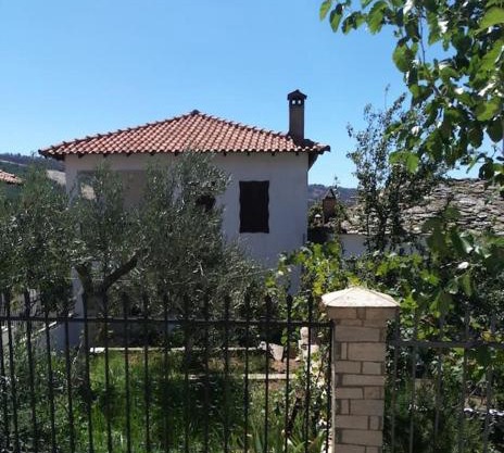 ΔΙΑΚΟΠΕΣ ΣΤΗ ΘΑΣΟ ! ! !
