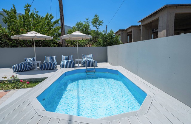 Ζερβάτα Σάμης 6 ατομων 5 λ από τη ΣάμηnΙδανικό για χαλάρωση