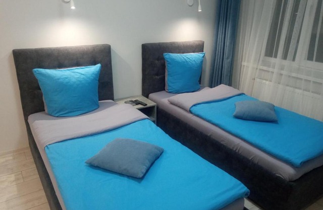 Апартаменты Weekend Inn