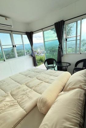 ภูโอบตะวันรีสอร์ต - Phu Oab Tawan Resort