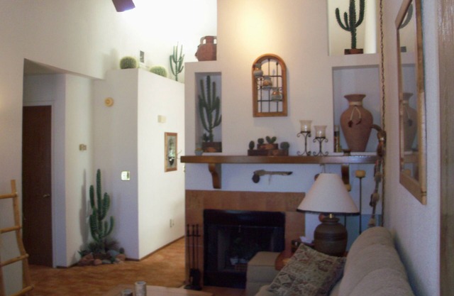 008 Second Floor 2 bed/2 bath