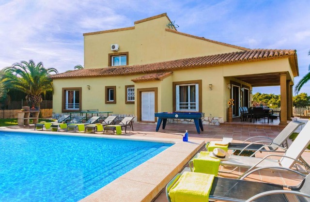 0350 Villa Elefante Tia
