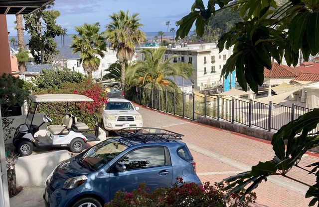 1/2 block to the BEACH
