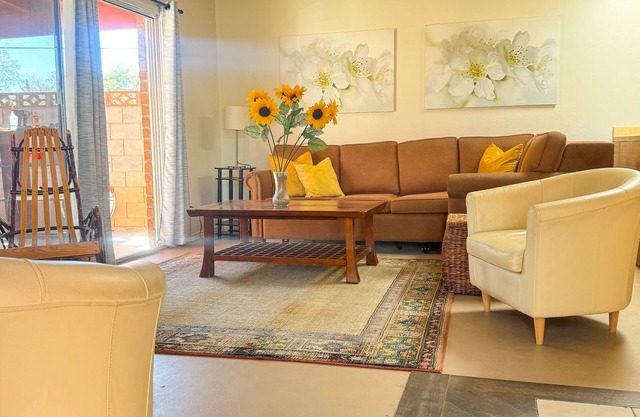 1,200 sq. ft. Private Casita