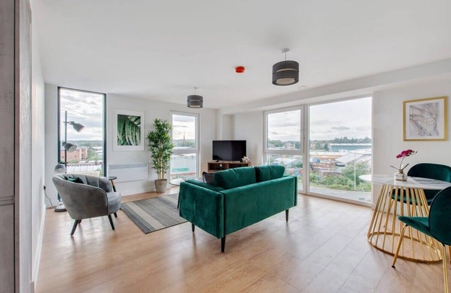1 Bed Modern Apartment in a Converted Mill