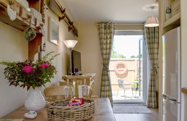 1 bedroom accommodation in Totland, near Freshwater
