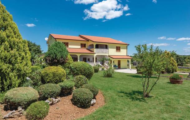 1 bedroom accommodation in Kringa