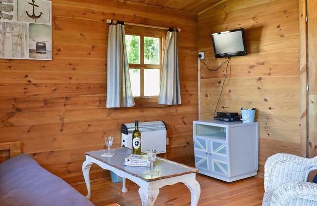 1 bedroom accommodation in Mydroilyn, near Newquay and Aberaeron
