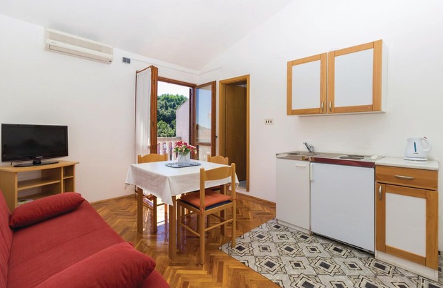 1 bedroom accommodation in Mali Iz