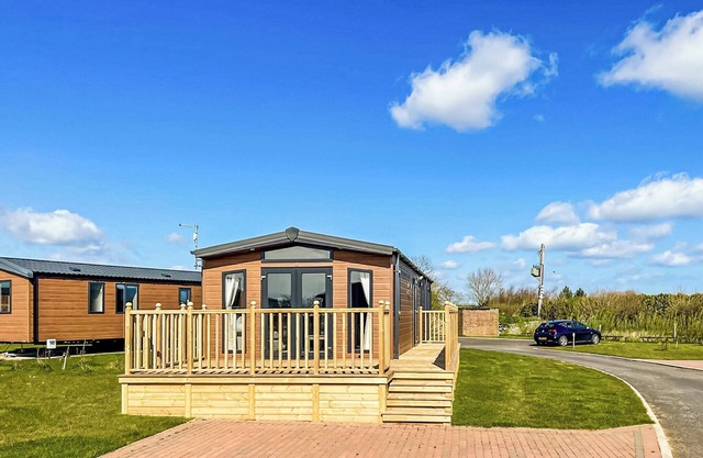 1 bedroom accommodation in Tunstall, Nr Hull
