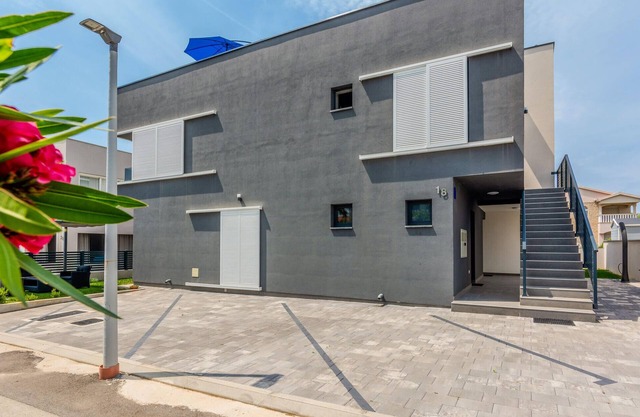 1 bedroom amazing apartment in Vir