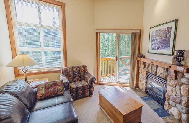 1 bedroom apartment in village centre, ski in/out