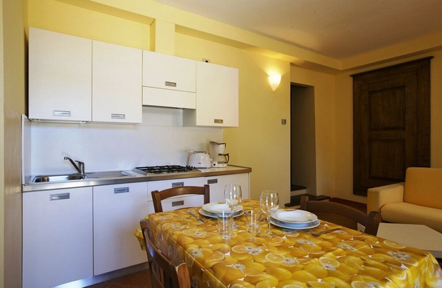 1 bedroom apartment in a popular resort with private beach