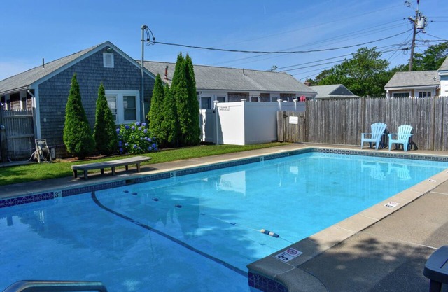 1 bedroom condo-just steps to the beach
