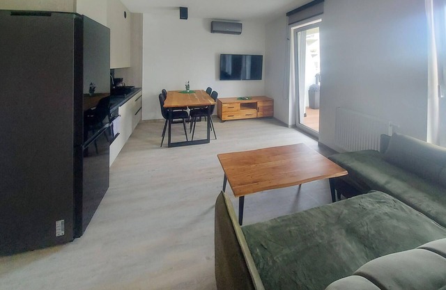 1 bedroom nice apartment in Sianozety