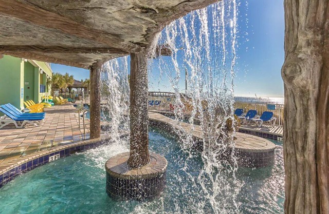 1 Bedroom Oceanfront Condo at Towers on the Grove Resort