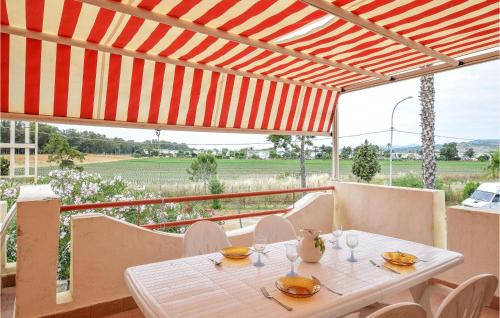 1 Bedroom Stunning Apartment In Botricello