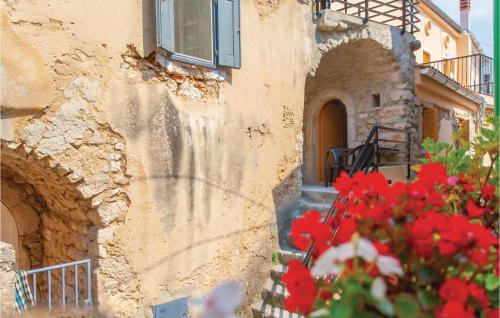 1 Bedroom Stunning Apartment In Omisalj
