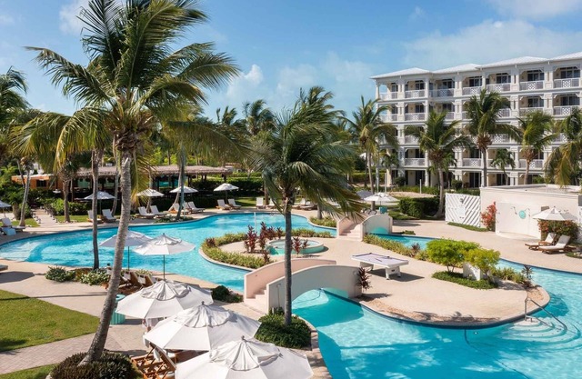 1 BR, All-Inclusive Suite at Alexandra Resort