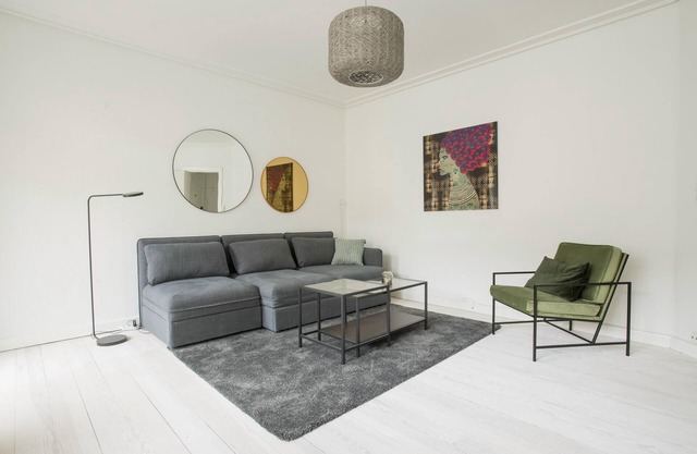 1-BR apartment w/a balcony in Frederiksberg - 250