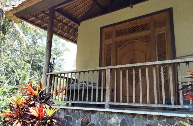 1 BR Suite Room in Sukawati, Balinese Feel and Experience