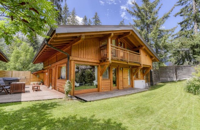 1-CHALET GRANDS MONTETS