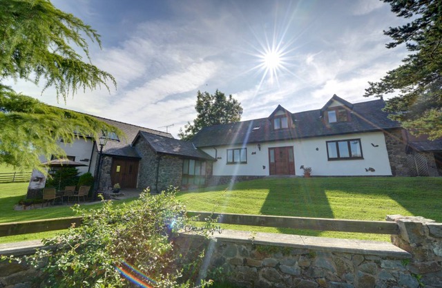 1 Derw Cottages