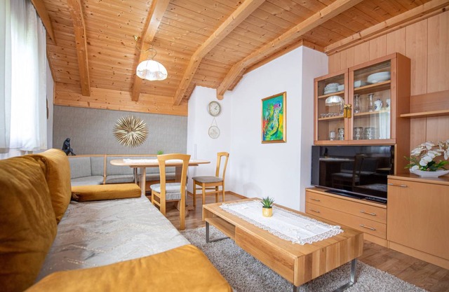 100 m² Apartment ∙ 3 bedrooms ∙ 6 guests