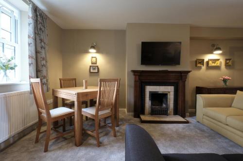 1 Manor Cottage, Ainderby Steeple, DL7 9PX