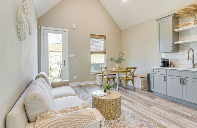 1 Mi to Galveston Beach, Seawall: New Tiny Home!