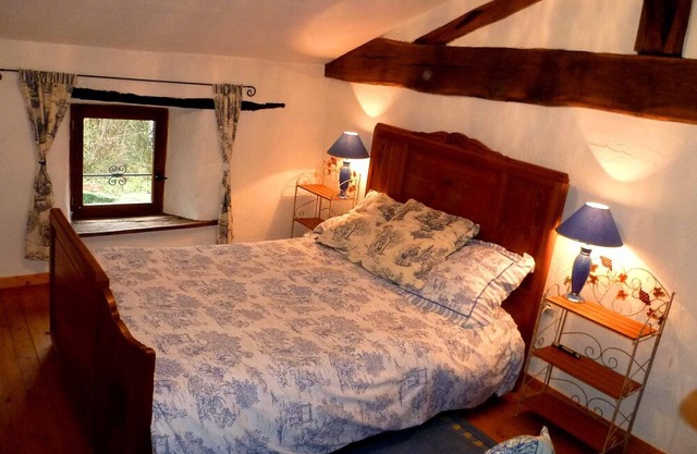 1 of 3 Gites set in 2 lovely acres-Pool-Games field -Wifi-lots to see/do nearby