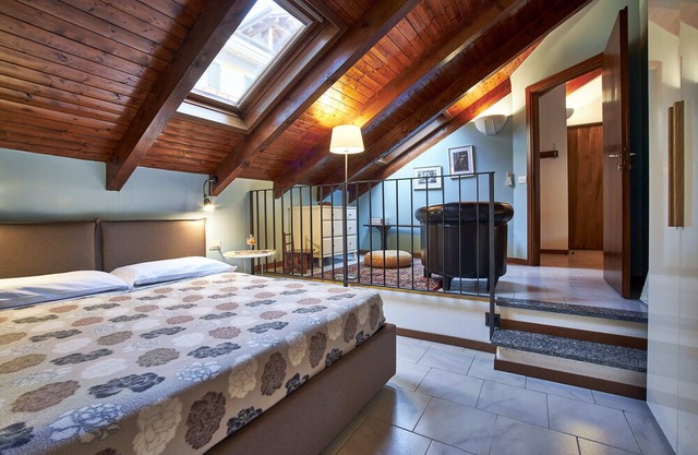 (1) Suites in the historic city center