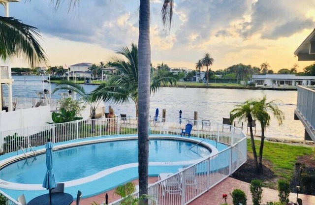 10-103 Seacrest Villas
