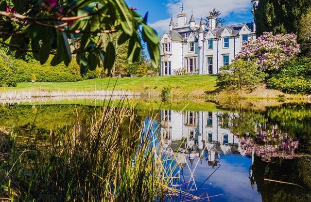 10 bedroom accommodation in Glenshee, near Blairgowrie