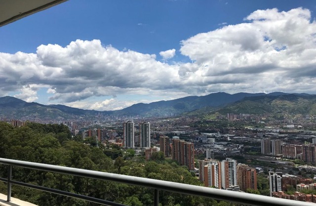 ⭐10 Mins From LLeras ⭐ El Poblado ⭐ Luxury condo ⭐