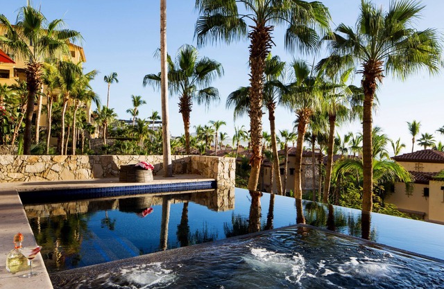 10% OFF 3-BD Luxury Beachfront Villa, Professional Service, Resort Amenities