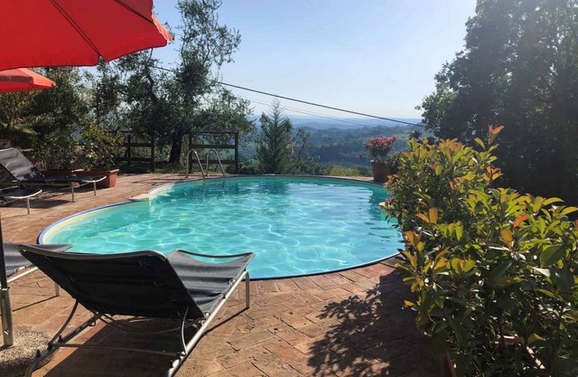 Holiday Terrace 