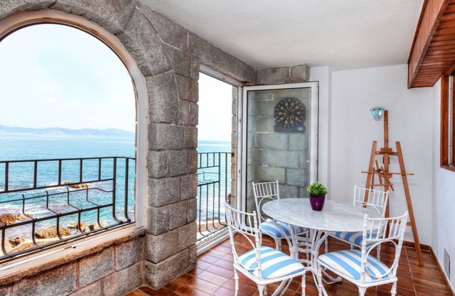 100 m² Apartment ∙ 3 bedrooms ∙ 6 guests
