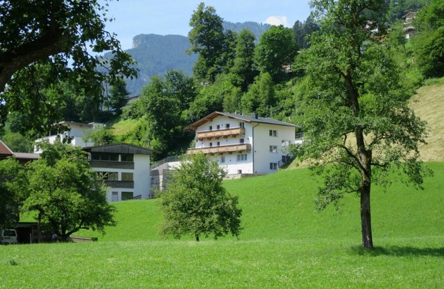 100 m² Apartment ∙ 4 bedrooms ∙ 8 guests