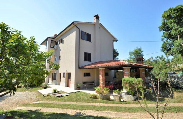 100 m² Apartment ∙ 4 bedrooms ∙ 8 guests
