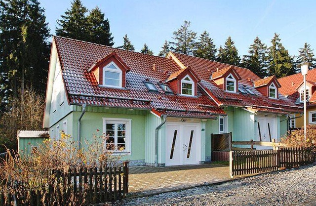 100 m² House ∙ 4 bedrooms ∙ 10 guests