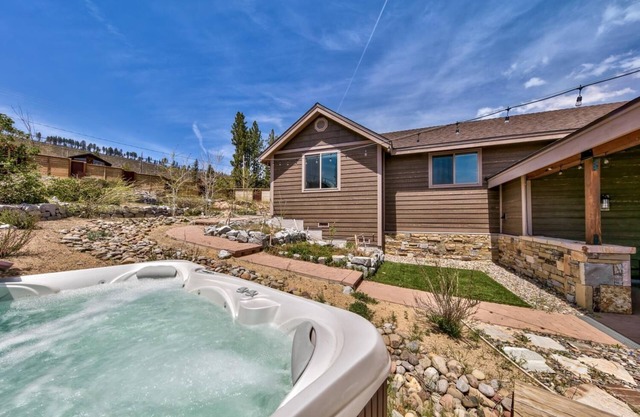 1008C Mountain View -Escape the heat wave-come play in the mountains