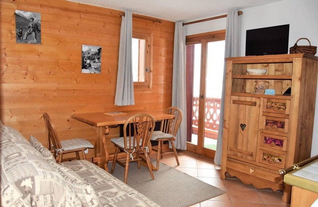 100m from ski slopes, 1st floor, balcony, tv, ski locker, 25m², Pralognan-la-Vanoise