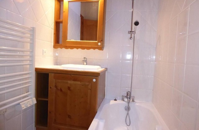 100m from ski slopes, 2nd floor, balcony, tv, ski locker, 35m², Pralognan-la-Vanoise