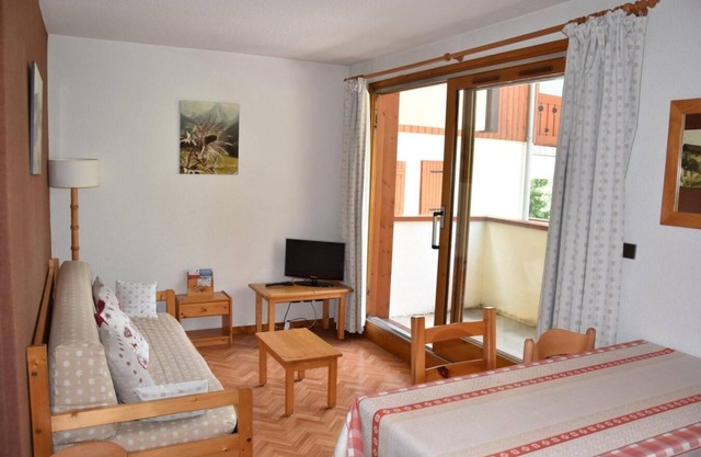 100m from ski slopes, 1st floor, balcony, tv, ski locker, 34m², Pralognan-la-Vanoise