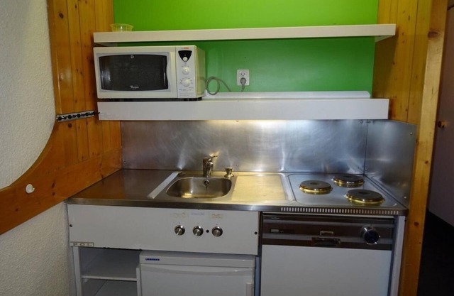 100m from resort center, 8th floor, view mountain, balcony, tv, 30m², Les Arcs